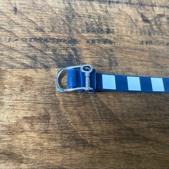 Keep Collective Striped Silicone Bracelet - Picture 2 of 5